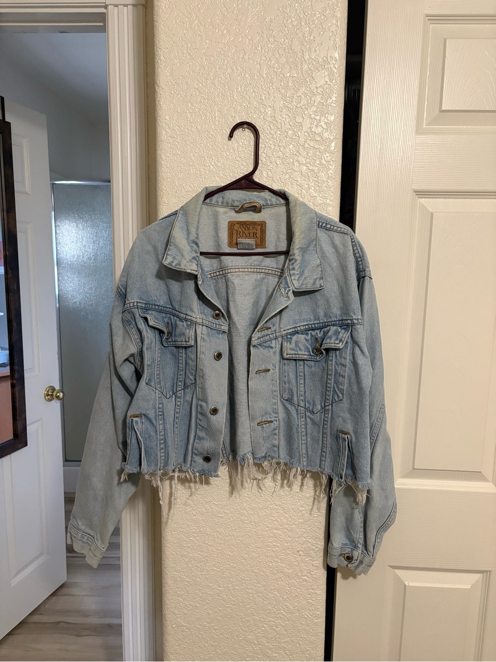 Canyon River Blues Light Wash Cropped Denim Jacket